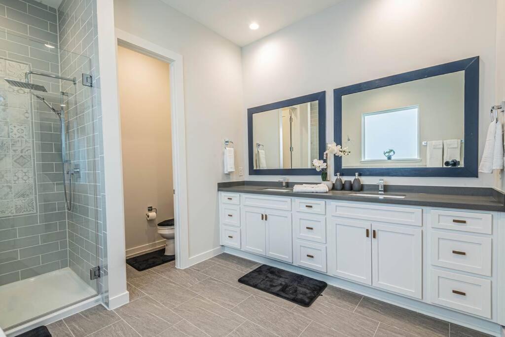 Charming 3-Bedroom Luxury Home Near Downtown, Nrg, Galleria & Medical Center Houston Esterno foto