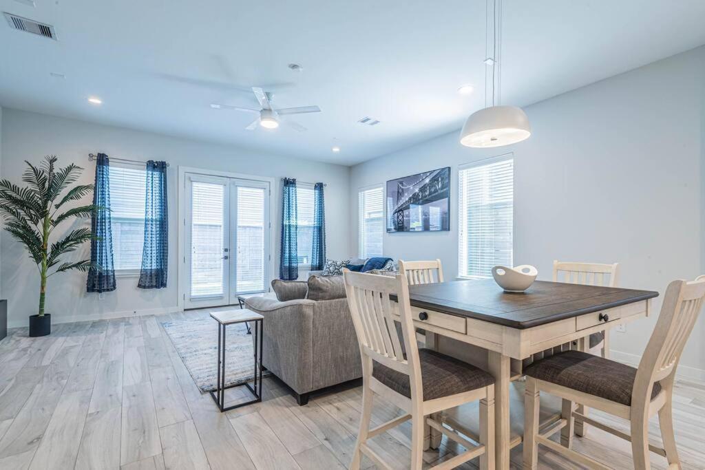 Charming 3-Bedroom Luxury Home Near Downtown, Nrg, Galleria & Medical Center Houston Esterno foto