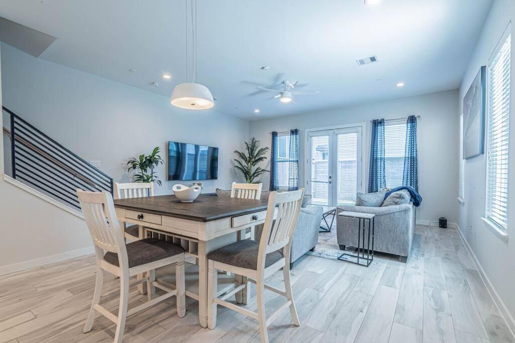 Charming 3-Bedroom Luxury Home Near Downtown, Nrg, Galleria & Medical Center Houston Esterno foto